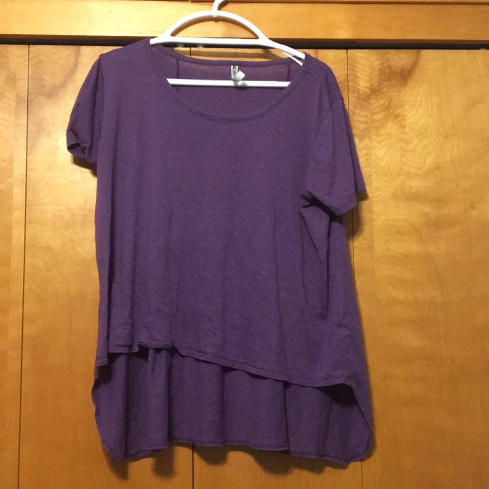 Fabletics athletic shirt